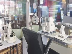 -零度眼镜·宝视友·蔡司依视路(吾悦花街店)