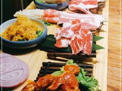 -明洞阿姨·韩式酱蟹烤肉·创意料理(三元桥店)