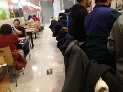 大堂-呷哺呷哺(世贸.工三店)