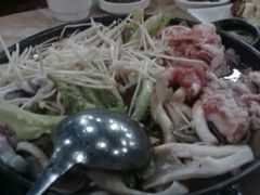 章鱼牛肉火锅-郑阿姨的家·이모네·韩料&烤肉(武川路店)