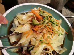 羊毛工镇凉皮-丝路金桃·新疆菜(徐汇店)