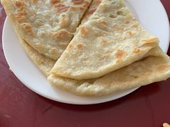 葱花饼-北京龙庆四季香农家饭庄·灶台鱼·碳烤虹鳟鱼(龙庆峡店)