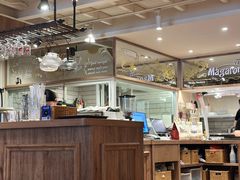 -玛格萝妮比萨屋(陆家浜路店)
