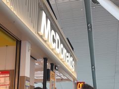 -麦当劳(深圳北站B2检票口楼上)