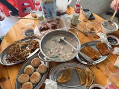 -洲心街道青联村镜记烧肉