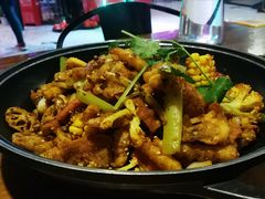 干锅牛蛙-靓蛙馆
