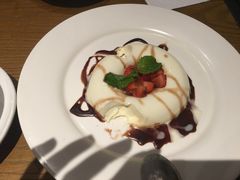 意式奶冻配酱果-安妮意大利餐厅(国贸店)