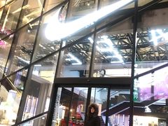 -NIKE品牌体验店(南京东路店)
