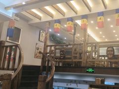 -青瓦餐厅·生鱼片·韩园烤肉(西塔店)