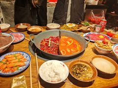 -萍姐火锅·公路夜市(武汉首店)