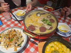 -老郑家东北春饼(龙悦居店)