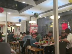 -毛辣果·贵州红酸汤牛肉火锅(西单店)