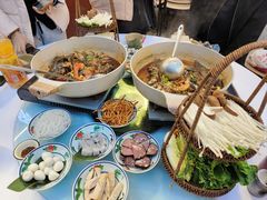 -刘姐啤酒鱼民族演艺餐厅(西街总店)