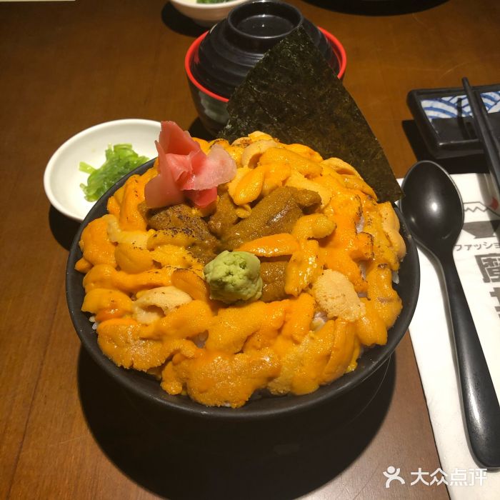 魔丼屋(日月光店)三色海胆饭图片