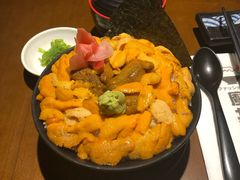 三色海胆饭-魔丼屋(日月光店)