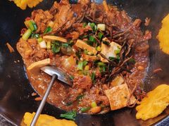 -鲁员外地锅鸡地锅鱼(古墩路店)