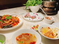 -初蓉丨遇见新川菜(亲贤街荣耀店)