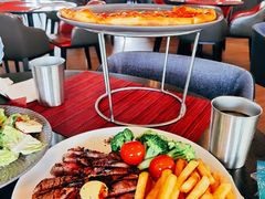 碳烤肉眼牛排及秘制牛排汁-WOLFGANG PUCK KITCHEN & BAR(迪士尼小镇店)