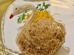 多瑙河香芋松子天鹅酥-玖尹-新派中式餐酒馆