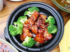 外婆家的红烧肉-悦哉·派对·草坪婚礼·围炉煮茶(三圣乡店)