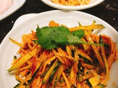 香辣金针菇-猪啊牛呀羊啊铜盘烤肉(正大广场店)