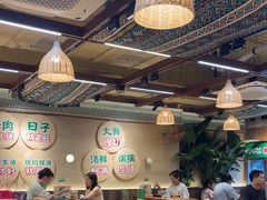 -云阿蛮云南生烫牛肉米线(奉贤路店)