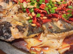 -鸣记脆皮烤鱼·海鲜烤鱼(三八广场店)