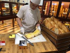 巨无霸法棍-都恩客(高岛屋百货店)