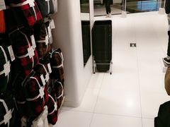 -优衣库(上海正大广场店)