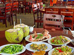 -岛中岛·海鲜大排档·万宁老字号(东澳店)