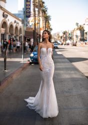 -Renee芮亦婚纱(原丽莎)