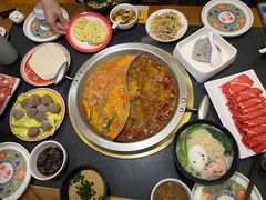 -沸炉重庆老火锅(军事博物馆店)