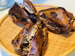 黄泥烧鸽子-燕郊烧鸽子(酷车小镇店)