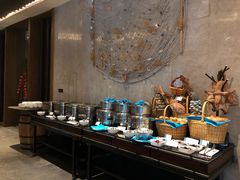 自助调料区-海棠湾洲际-涛·海底餐厅·美人鱼·自助餐·海底隧道