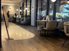 -必胜客(欢乐颂店)