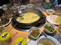 -一朵菌·野生菌探索家火锅(南亚店)