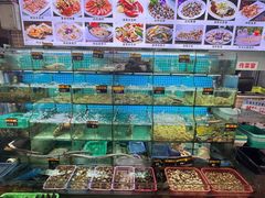 -覃记海鲜美食餐厅