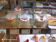 面包甜点陈列柜-巴黎贝甜(右安门店)