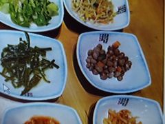 -唯成•韩国炭火烤肉 유성고기