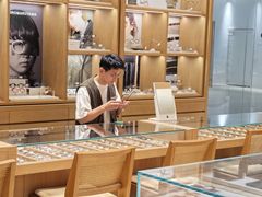 -the WAREHOUSE optic(三里屯分店)