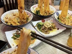-大嘻咹biangbiang面(历史博物馆店)