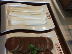 -周周有辣火锅馆(玖耀里店)