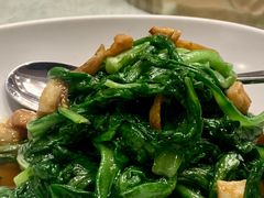 -鞍山大白鲨美食酒店