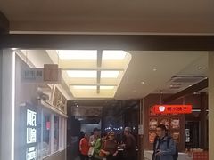 -阿瓦山寨·湘菜现炒·剁椒鱼头王(咸阳总店)