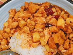 -西部马华清真兰州牛肉面·烧烤夜市(三里河店)
