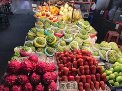 -六合夜市