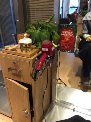 -简法造型·品牌形象店