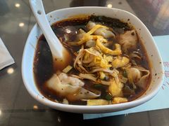 红汤辣馄饨-锡笼记·无锡小笼(方塔店)