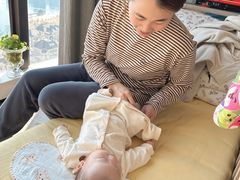 -鲸鱼妈妈月嫂/育婴师定制