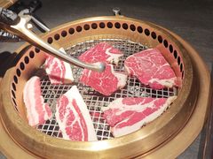 -铭牛烧肉·和牛海鲜自助(高新月牙湖店)